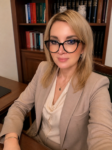 Marta Szkliniarz, adwokat i mediator, członkini Stowarzyszenia „Kobieta w Kryzysie”